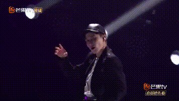 1616234847802083275.gif 初评级地板动作.gif